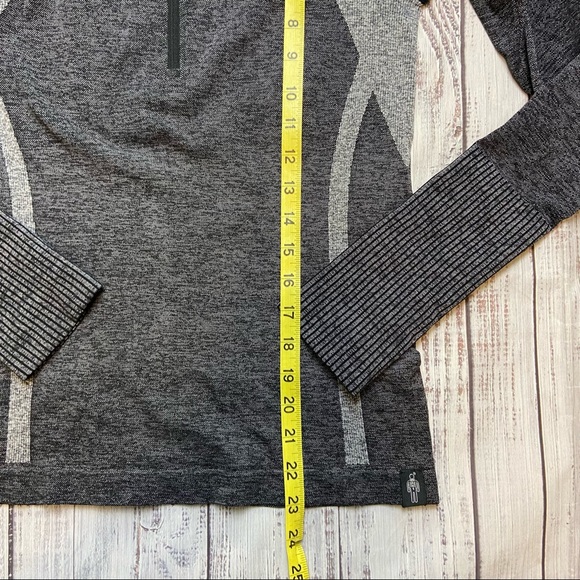 Gray Quarter Zip Pullover Jacket. Size XSmall. EUC - Picture 4 of 9